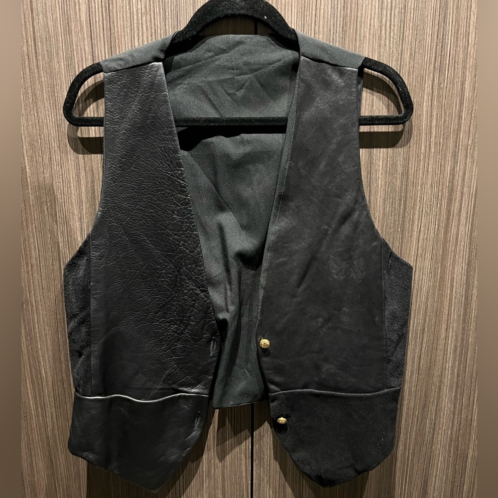 Black leather vest - vintage